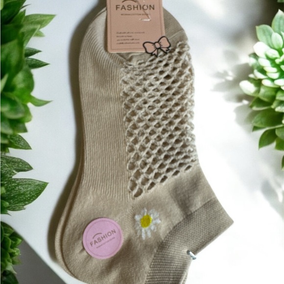 Accessories - Beige Women's Socks